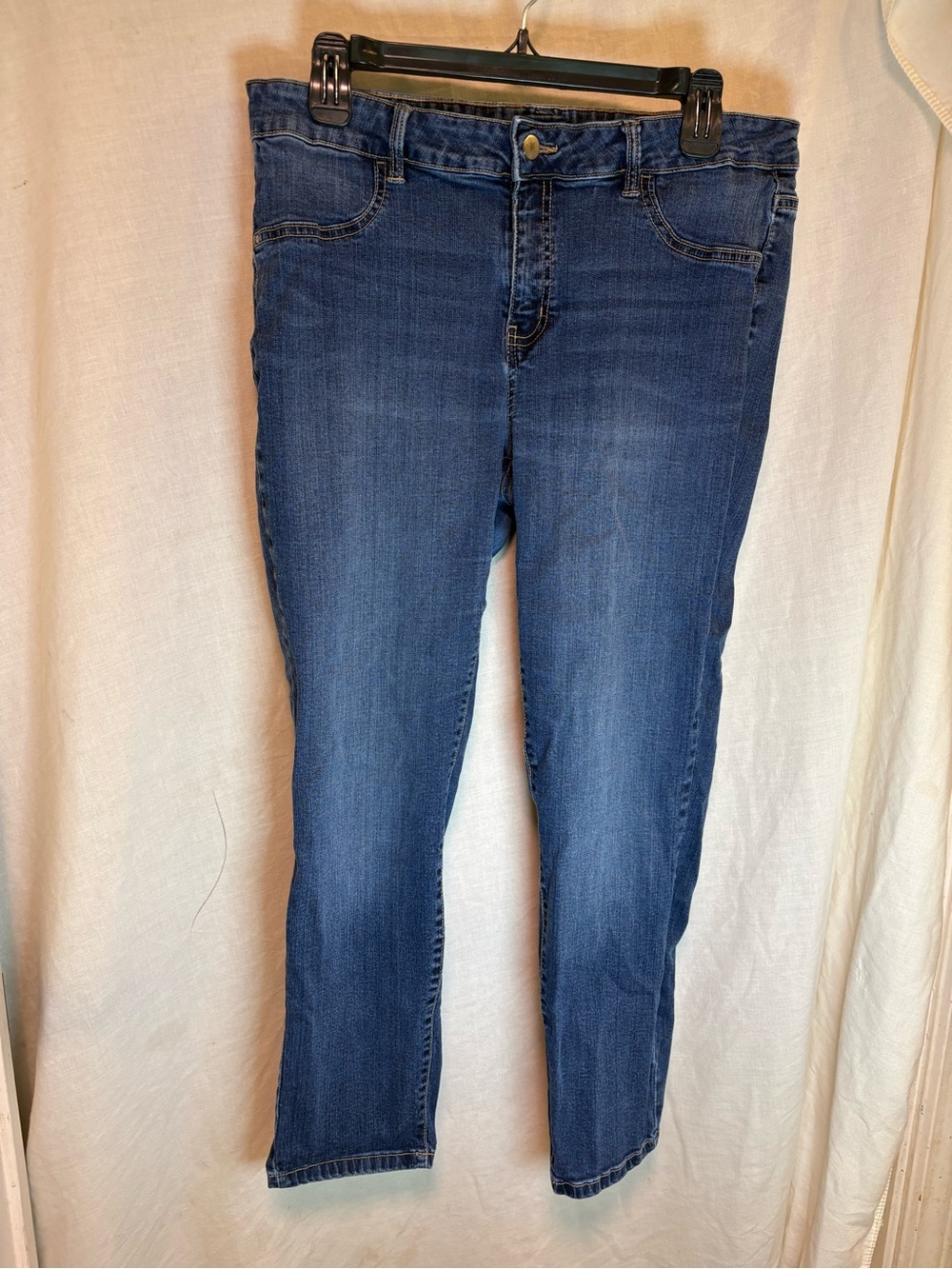 Simply Styled Straight Leg Jeans Medium Wash Women’s 16